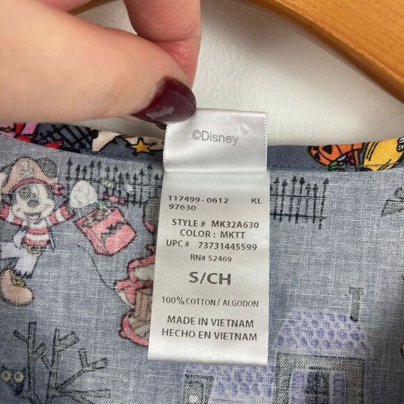 Disney Mickey Mouse Halloween Scrubs Medical Uniform Top 100% Cotton Women’s S - Picture 9 of 13